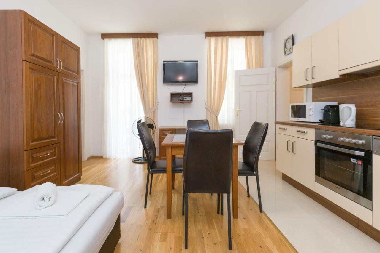 Waldmüller Apartment *